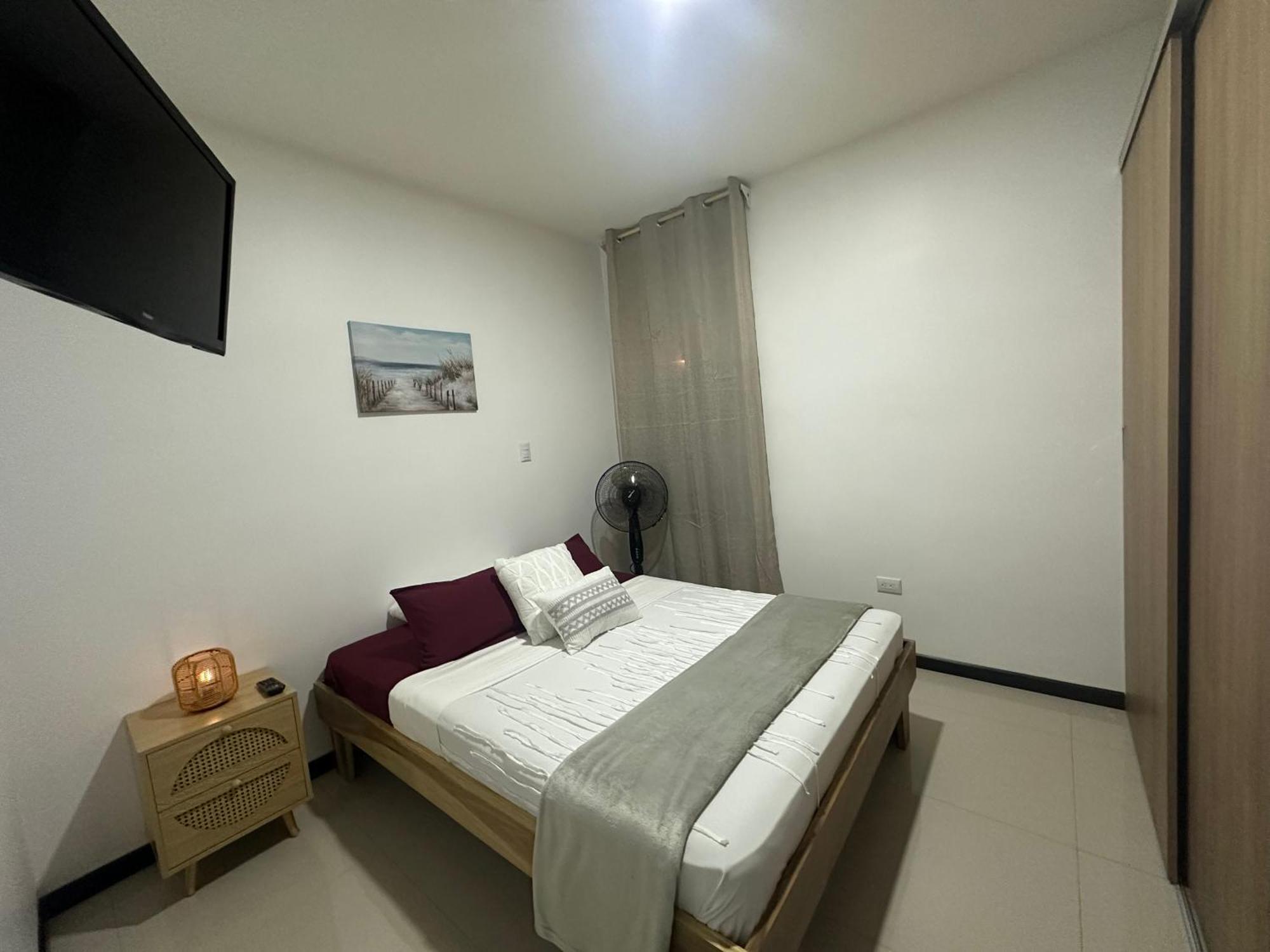 Apartment 3br,2ba, 4mi From Sjo Airport, Pool,gated, Gym *